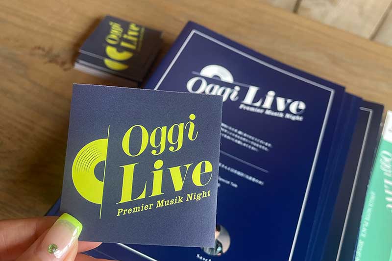 Oggi LIVEのロゴステッカー