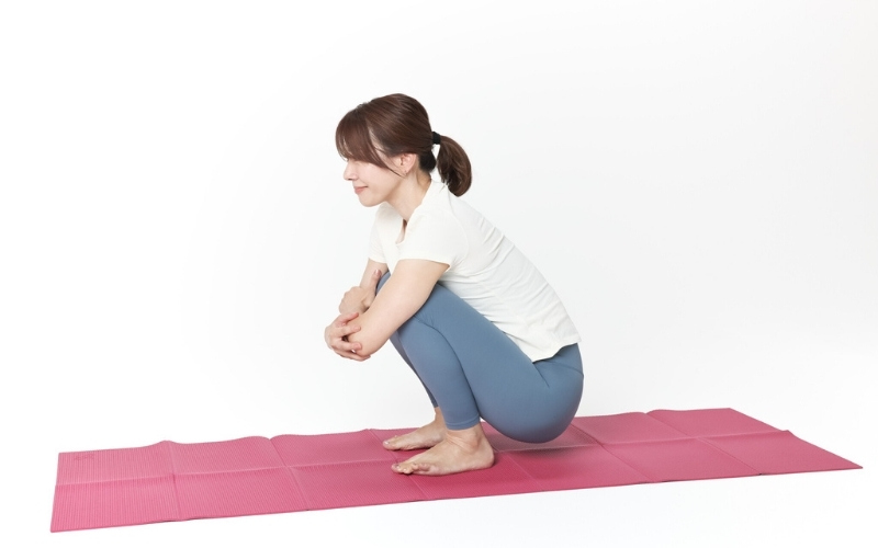 しゃがんでチェック：足首の硬さ