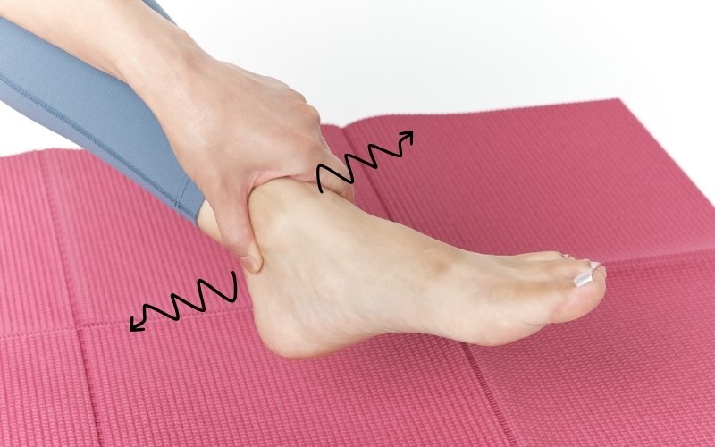 足首のマッサージ②