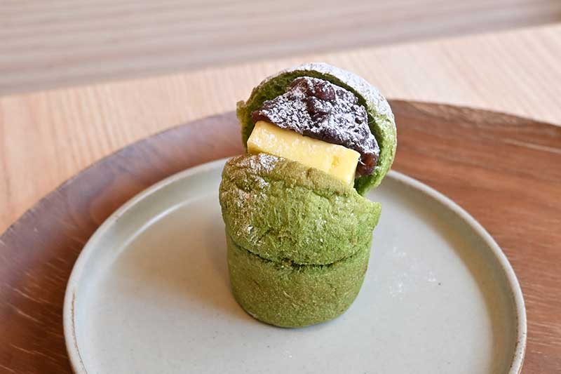 レストラン1899オリジナルの「1899抹茶パン あんバター」