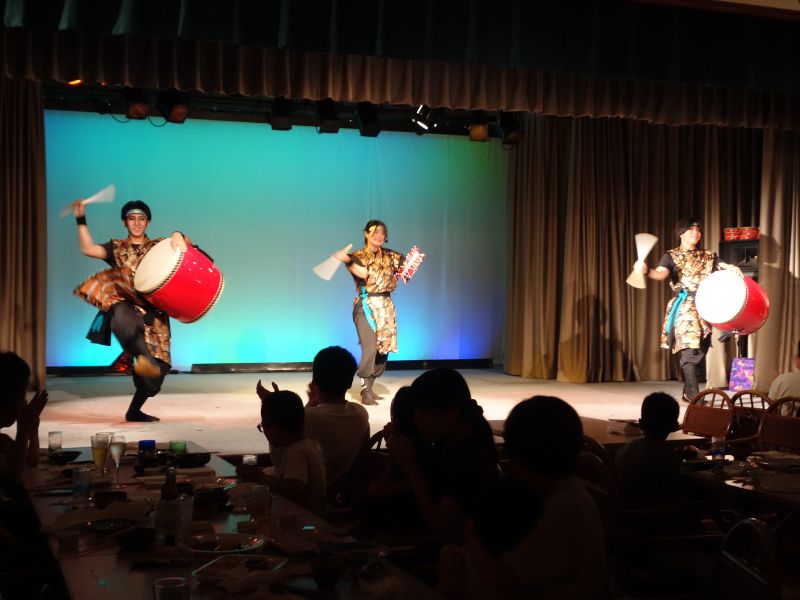エイサーを踊る人