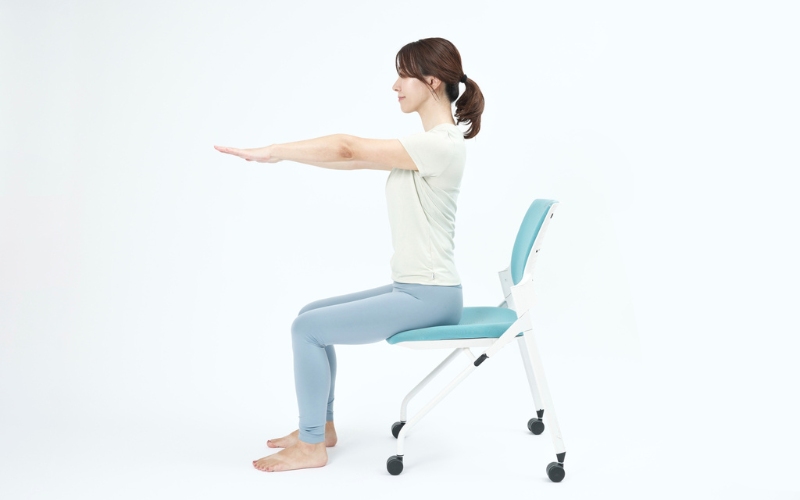 オフィスエクササイズ：お腹①