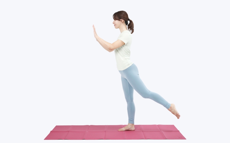 オフィスエクササイズ：下半身②