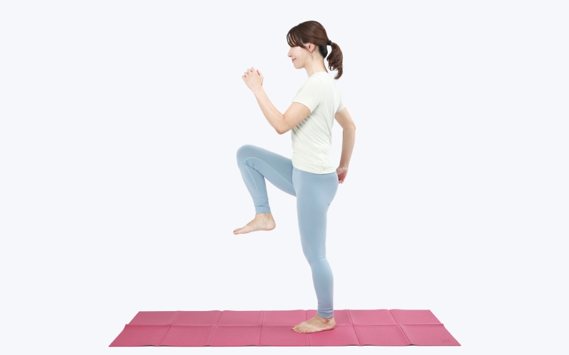 有酸素運動:もも上げ③