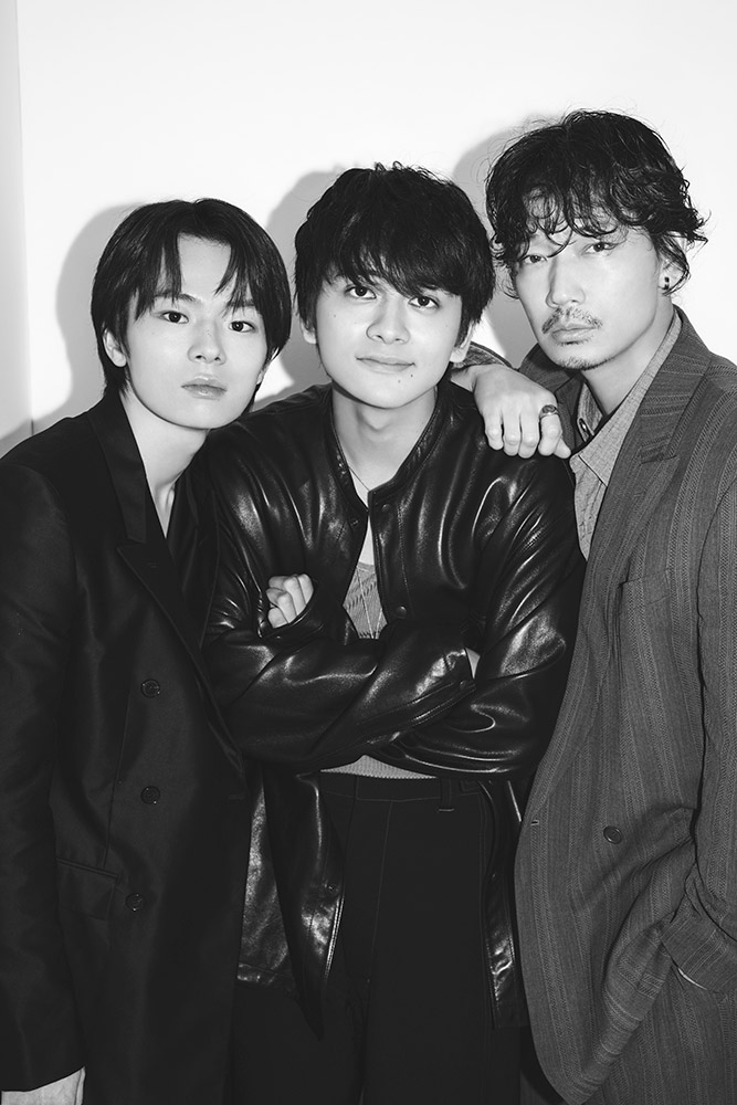林裕太（マモル役）、北村匠海（タクヤ役）、綾野剛（梶谷役）