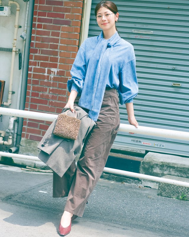 デニムボウタイシャツ×コーデュロイパンツ