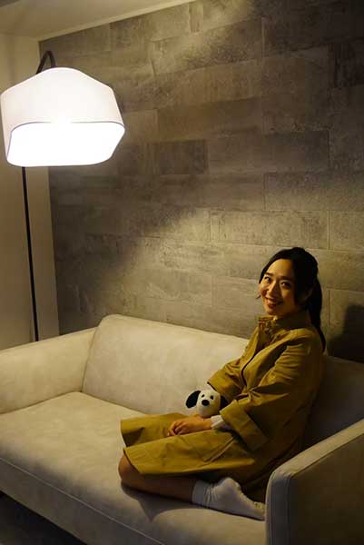 ベクトル広報・赤木亜里紗さん 自宅でリラックス