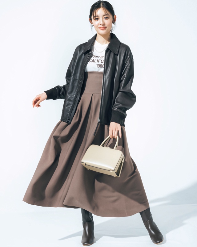 襟付きブルゾンコーデ