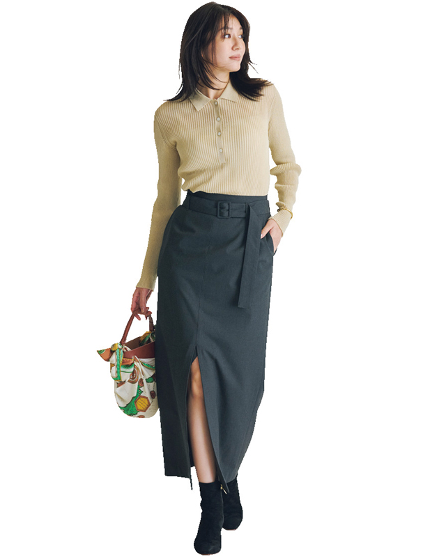 薄軽ニットコーデ