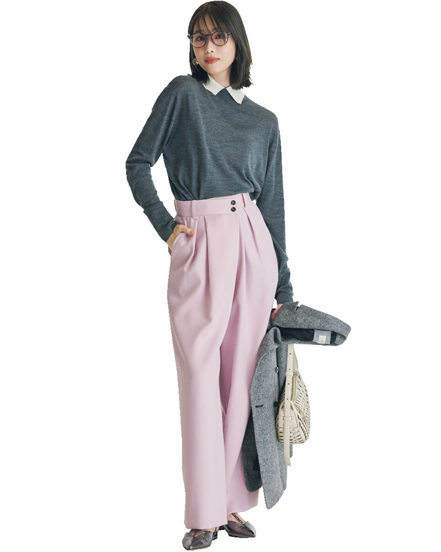 薄軽ニットコーデ