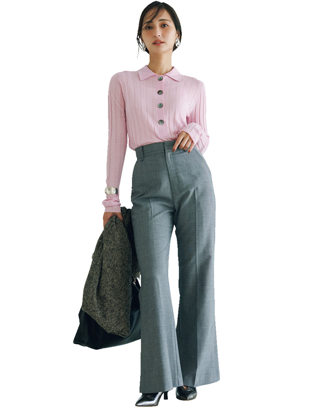 セミフレアのコーデ