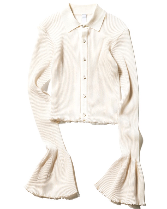 〝CFCL〟のニット