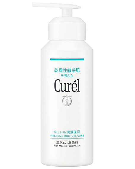 花王 キュレル 潤浸保湿 泡ジェル洗顔料 ［医薬部外品］ 200g ￥2,090（編集部調べ）