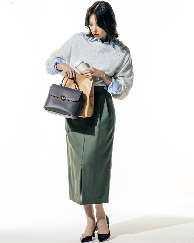 髙橋ひかる 通勤コーデ