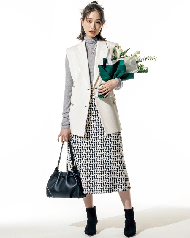 髙橋ひかる 通勤コーデ