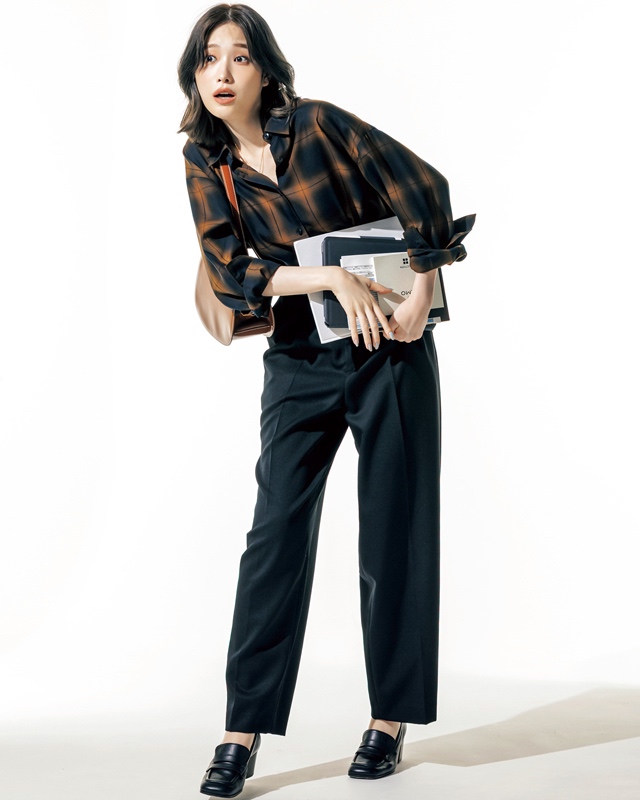 髙橋ひかる 通勤コーデ