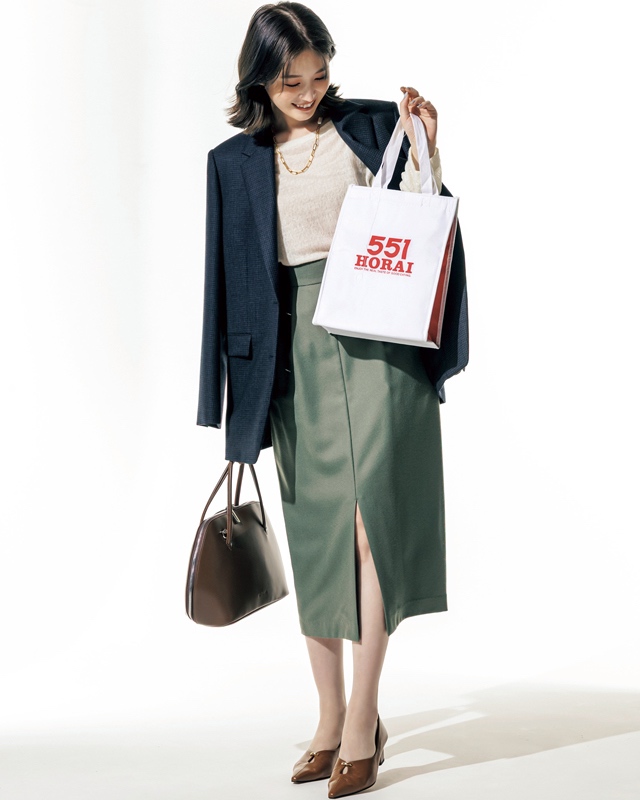 髙橋ひかる 通勤コーデ