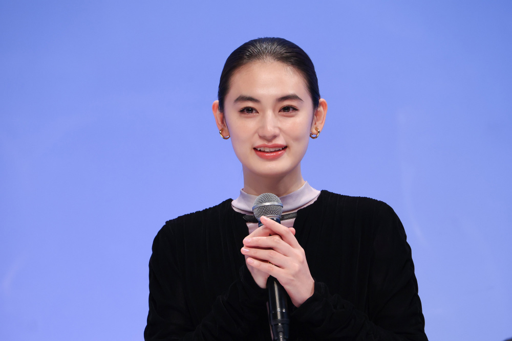 八木莉可子さん