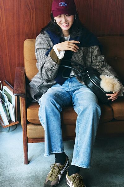 【11/8のコーデ】〝足元はスポーティ〟が、きれいめカジュアルの新基準♡