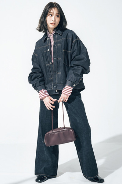 【11/16のコーデ】デニムonデニムとストライプシャツで楽しむ、大人の茶目っ気カジュアル♪