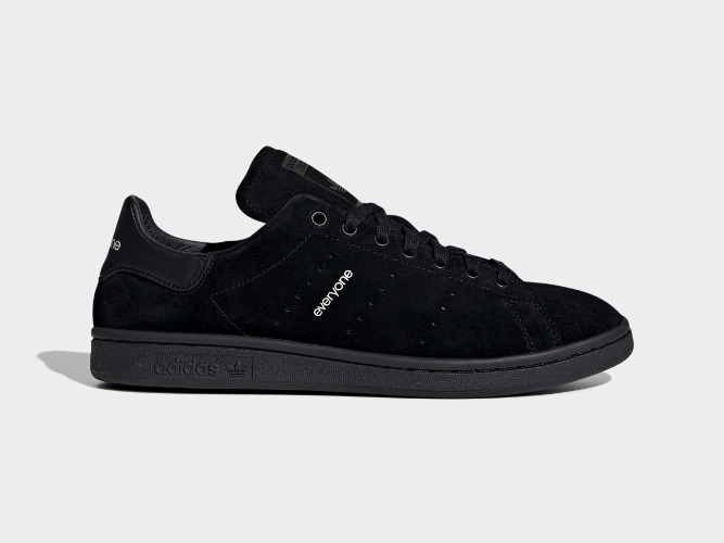 STAN SMITH DECON eブラック