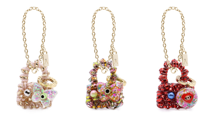 バッグチャーム
パウダリーピンクゴールド、シャンパンマルチ、レッド