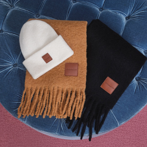 ニット ビーニー・レザー パッチ、オーバーサイズド マフラー・レザー パッチ