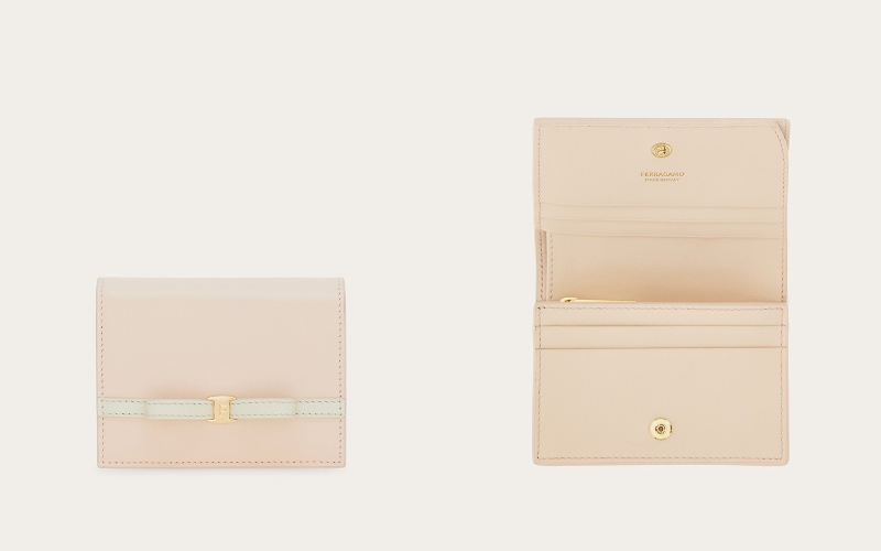 二つ折りウォレット