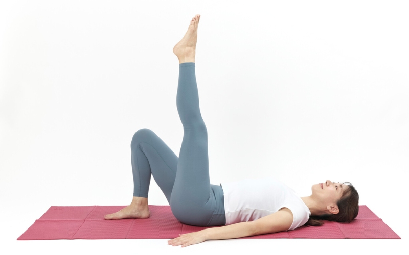 仰向け：足痩せエクササイズ③