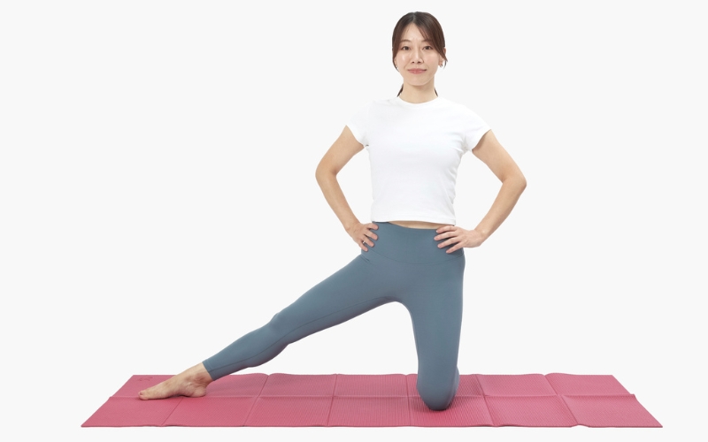 ストレス解消ヨガ：かんぬきのポーズ②