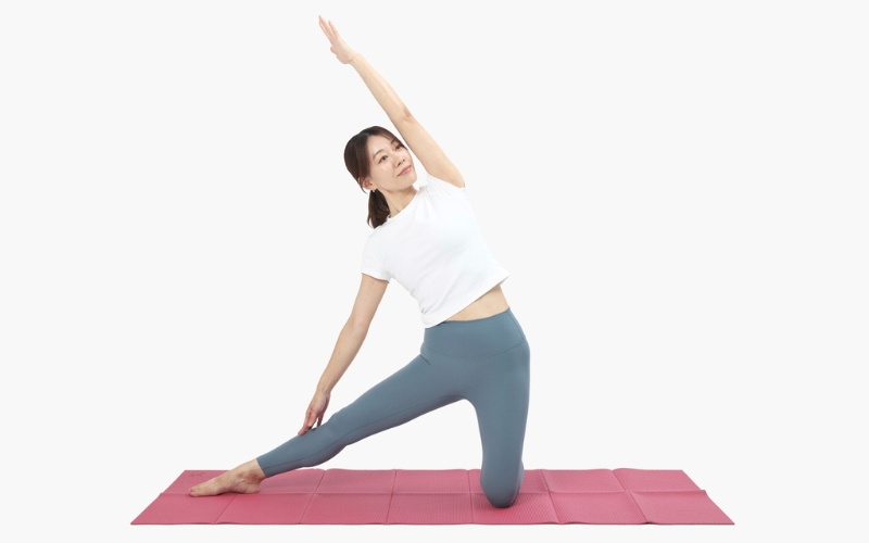 ストレス解消ヨガ：かんぬきのポーズ④