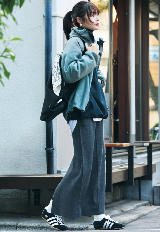 スニーカーコーデ