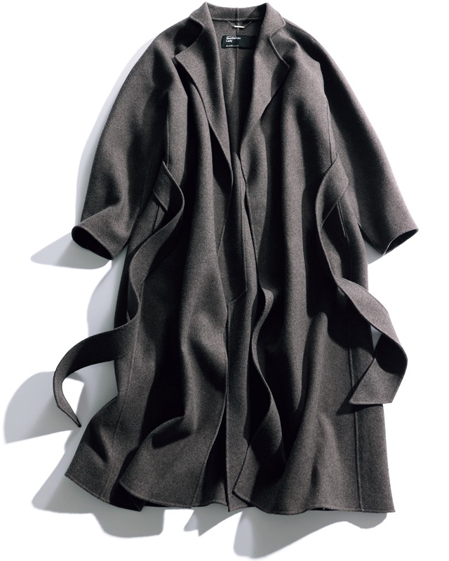 ブラウンコートコーデ