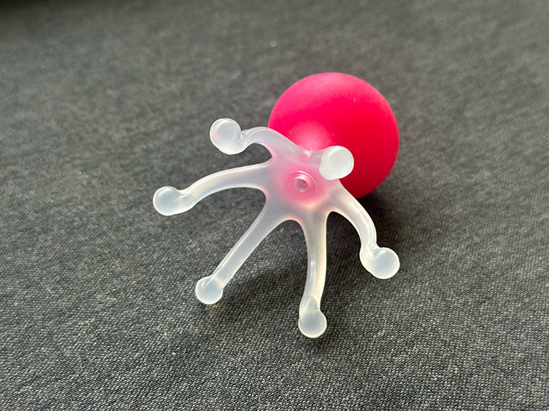 突起がついたヘッドマッサージ