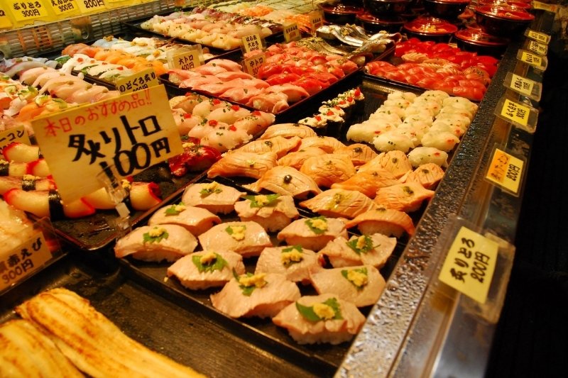 寿司バイキングの様子の写真