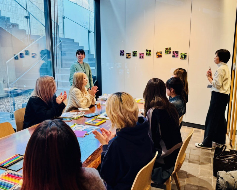 ヨックモックミュージアムで開催されている学生プロジェクトの写真