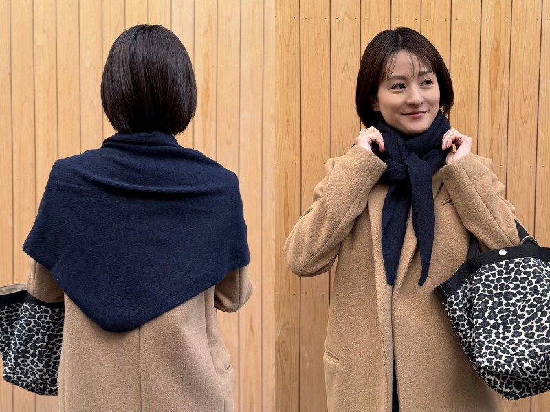 ストールを巻く、日本テレビアナウンサー徳島えりかさん