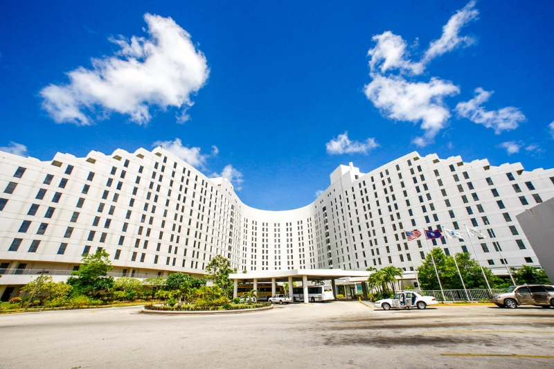 ホテル正面からの写真