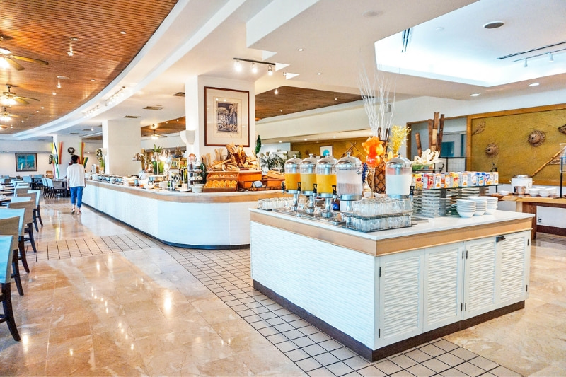 朝食ビュッフェの様子