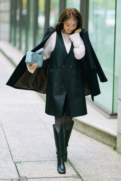 【12/6のコーデ】抜け感と華やかさマシマシの休日モノトーンスタイル♡