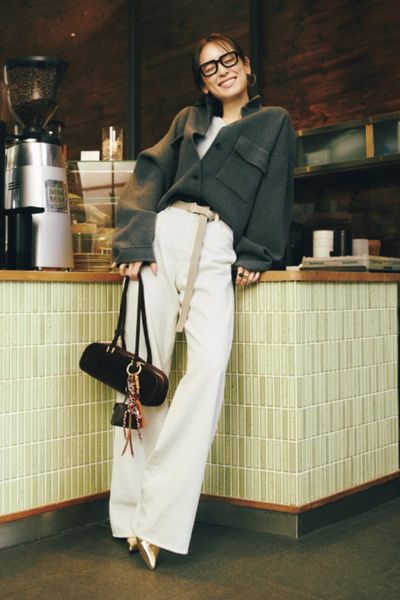 【12/10のコーデ】リラックススタイルでスタイリッシュなグレーにおしゃれな抜け感を♡