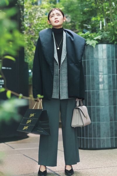 【12/16のコーデ】外回りで大忙しの日は…ダウンとジャコット重ねでおしゃれに防寒対策を！