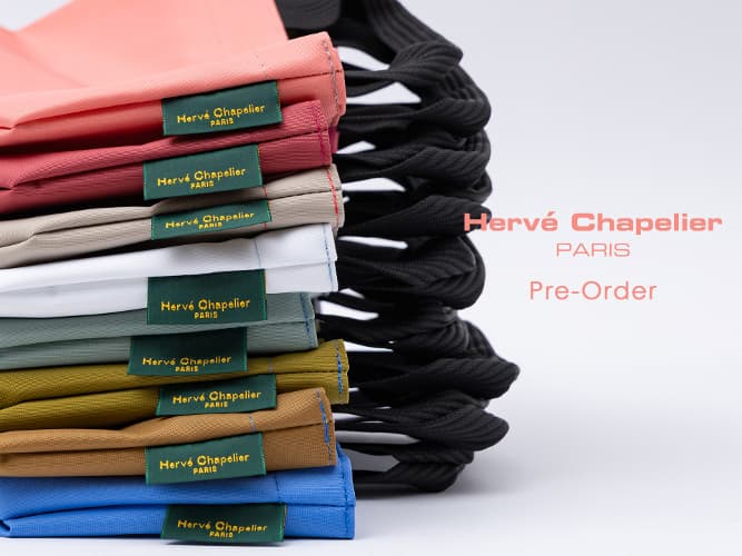 さまざまなカラーのトートバッグ