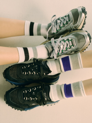 LACOSTE for ADAM ET ROPE'「ELITE ACTIVE」着用の足元