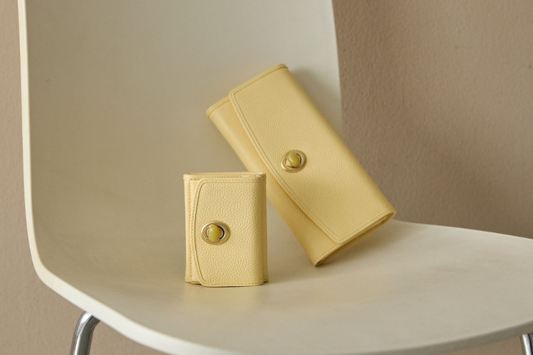 天然石 ミニウォレット
天然石 ロングウォレット
ペールイエロー