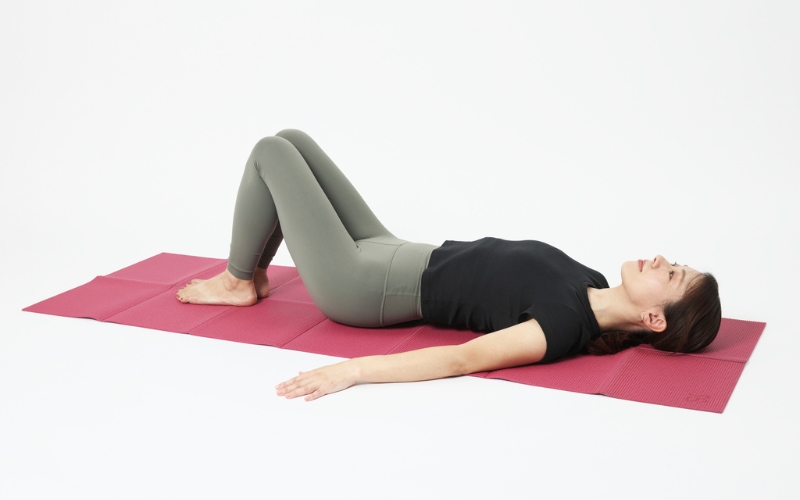 腰のストレッチ①