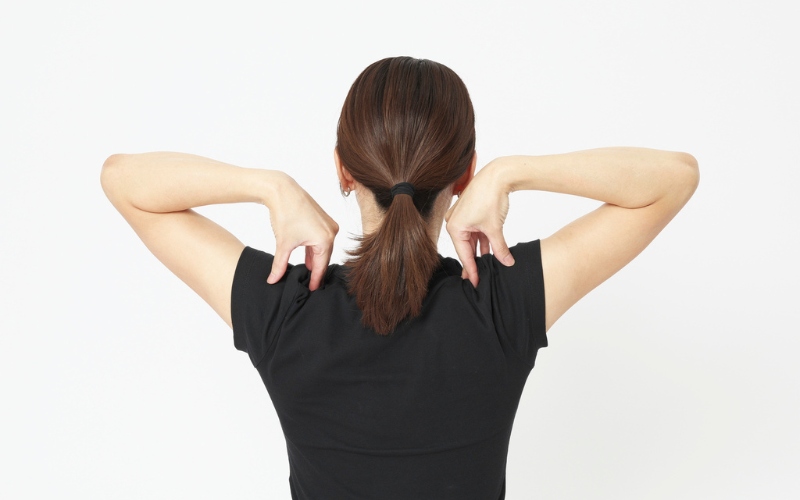 肩甲骨ストレッチ③