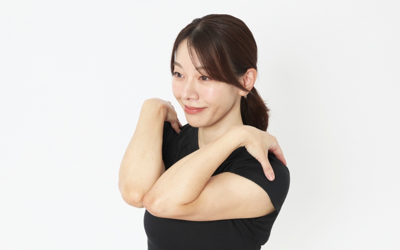 肩甲骨ストレッチ①