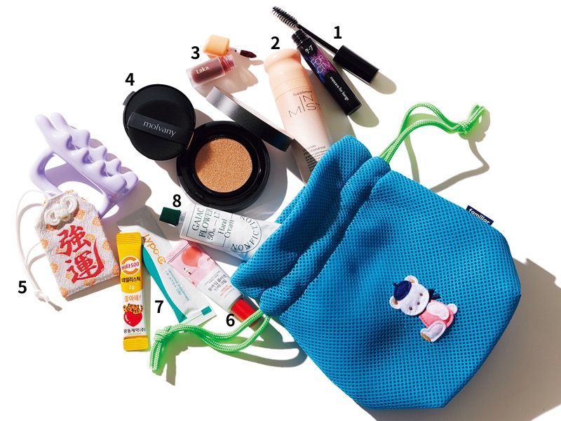 力丸莉帆さん　ポーチの中身