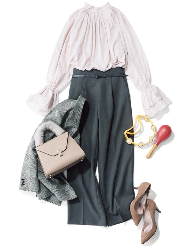 シャーリングブラウス×タックパンツ